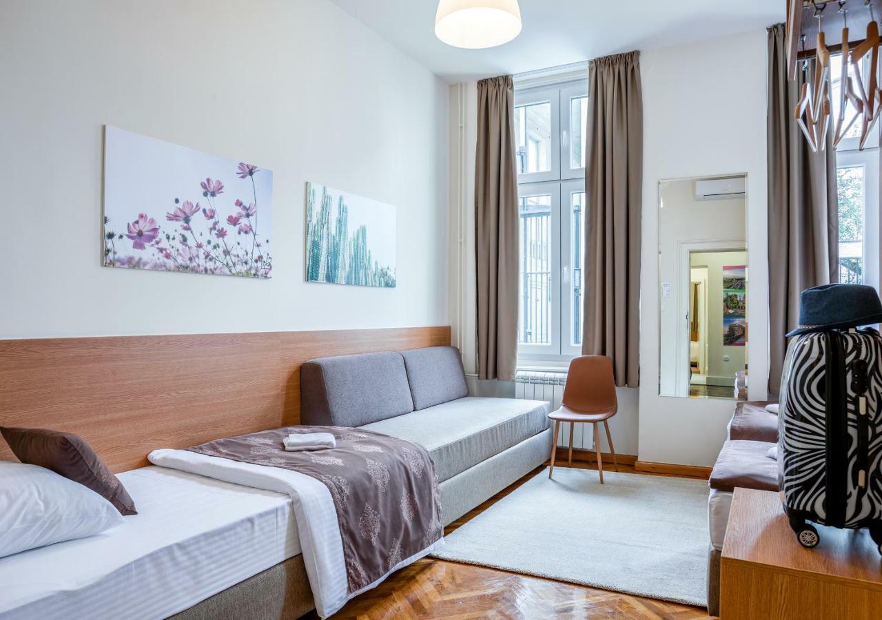 Booking En Suite Βελιγράδι Εξωτερικό φωτογραφία